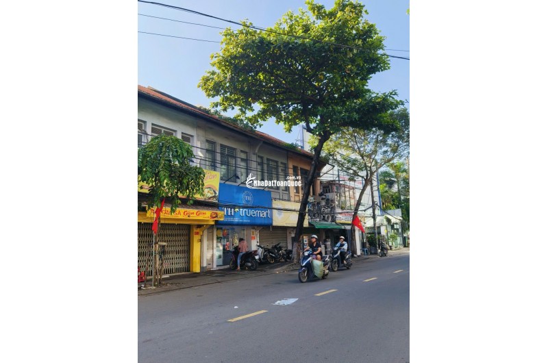 Bán Nhà Đẹp Mặt Tiền Quận 4, gần Vĩnh Khánh, 2 xe hơi tránh, 4 tầng, 5,3 x 9,5m , Nhỉnh 8 Đồng